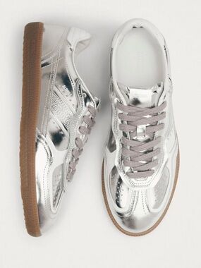 TB.490 RIFE SHIMMER SILVER CREAM LEATHER